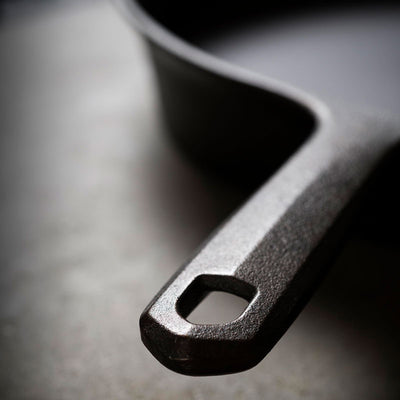 A simple, balanced handle.