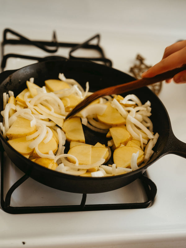 Traditional Spanish Tortilla (Tortilla de Patatas)
