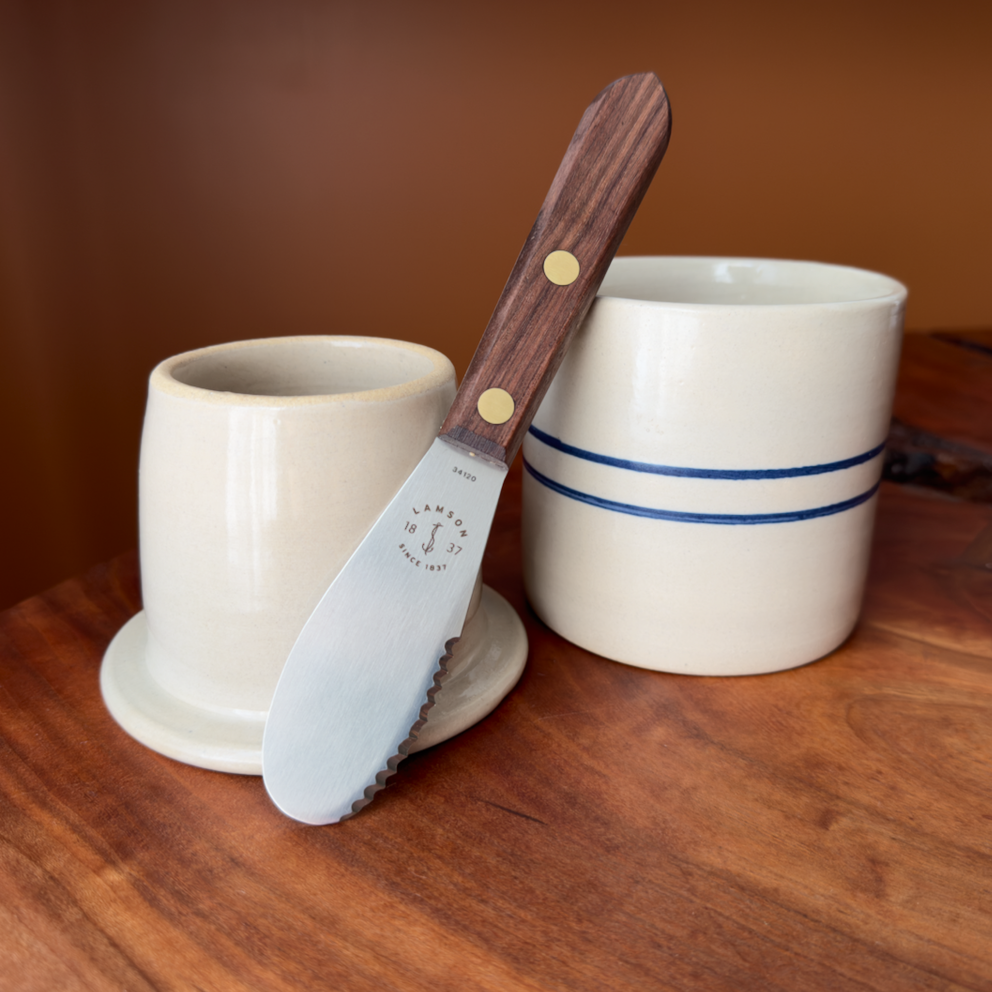 Walnut Spreader